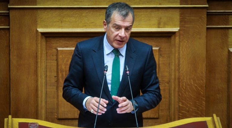 Στ. Θεοδωράκης: «Όχι» η ψήφος μας – Κατάντια της πολιτικής η απόφαση Δανέλλη (video)