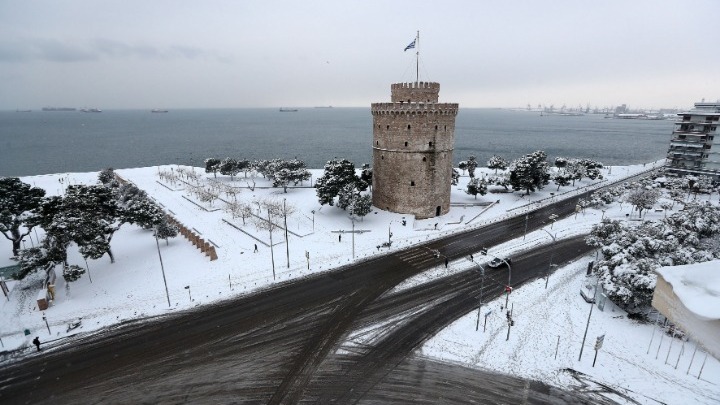 Κλειστά και αύριο όλα τα σχολεία στον νομό Θεσσαλονίκης