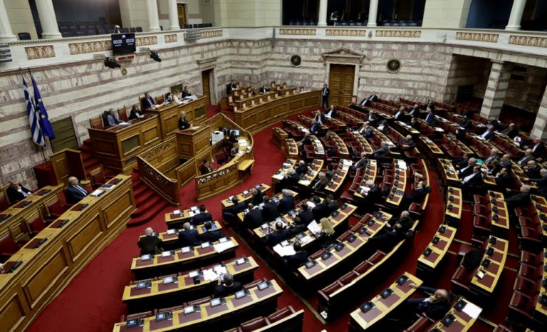 Το μεσημέρι η ονομαστική ψηφοφορία για την κύρωση της Συμφωνίας των Πρεσπών (live-video)