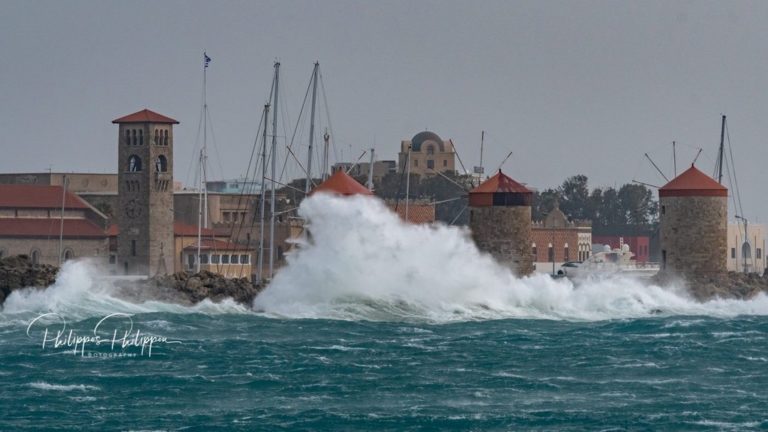 Αλλαγές σε δρομολόγια πλοίων- Άνεμοι ως 8 μποφόρ με σταδιακή εξασθένηση