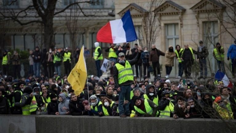 Γαλλία: Τα «Κίτρινα Γιλέκα» συγκεντρώνονται και πάλι στο Παρίσι 