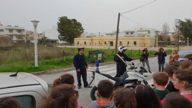 Διαλέξεις σε σχολεία για την οδική ασφάλεια