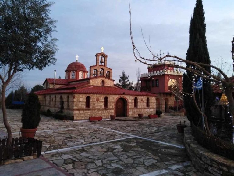 Ορεστιάδα: Στο βορειότερο μοναστήρι η Κατάδυση του Τιμίου Σταυρού