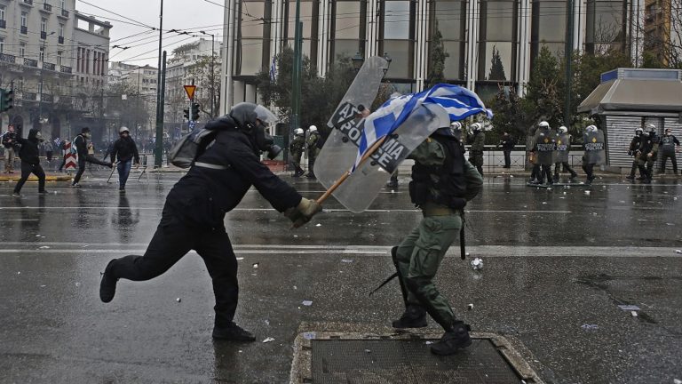 Απολογούνται οι συλληφθέντες για τα επεισόδια στο Σύνταγμα την Κυριακή