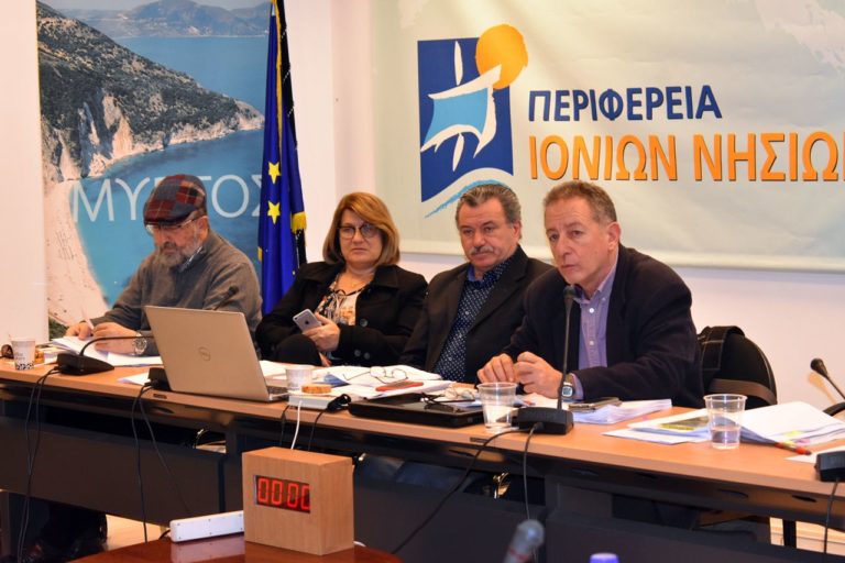 Κέρκυρα: Συζήτηση για τα απορρίμματα στο Περιφερειακό