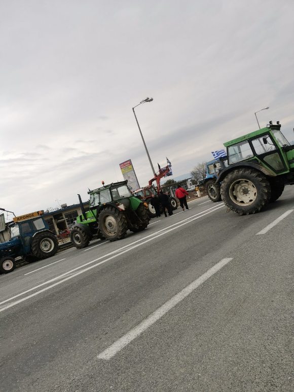 Σέρρες: Με τρακτέρ τη Δευτέρα οι αγρότες στην πόλη. Θα «αποκλείσουν» την Εφορία