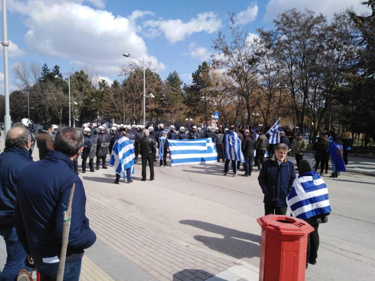 Οκτώ τραυματίες στα επεισόδια στην Πτολεμαΐδα