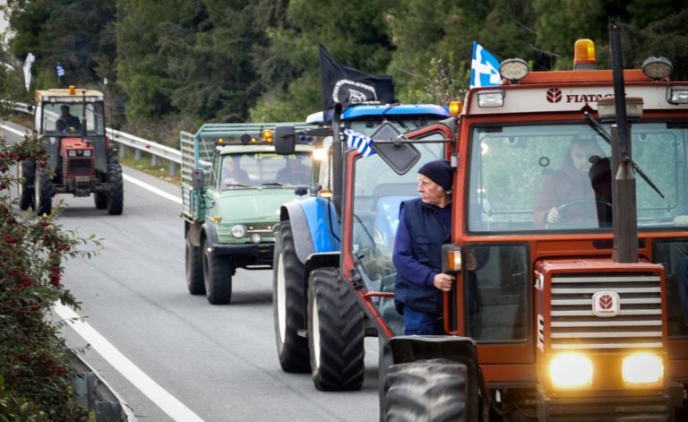 Αποκλεισμό της Πατρών-Κορίνθου προγραμματίζουν για τις 4 οι αγρότες (video)