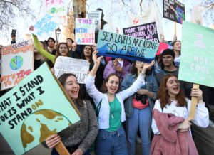 Βρετανία: Μαζική μαθητική διαδήλωση για το κλίμα
