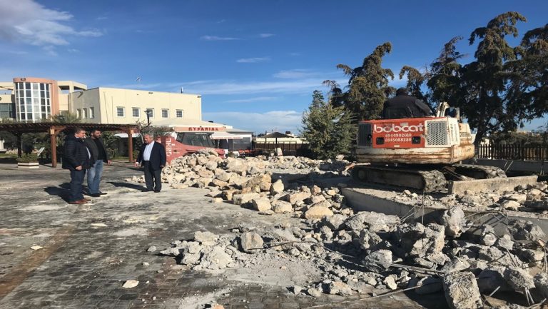 Αλλάζει όψη η κεντρική πλατεία του Γαζίου
