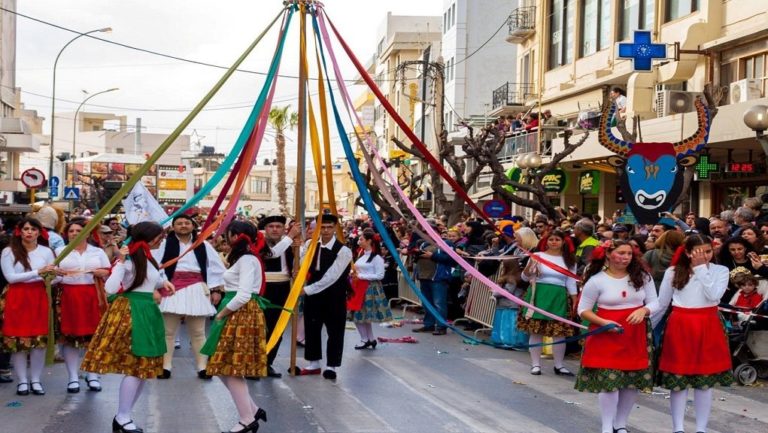 Την Κυριακή η αποκριάτικη παρέλαση στο Ηράκλειο