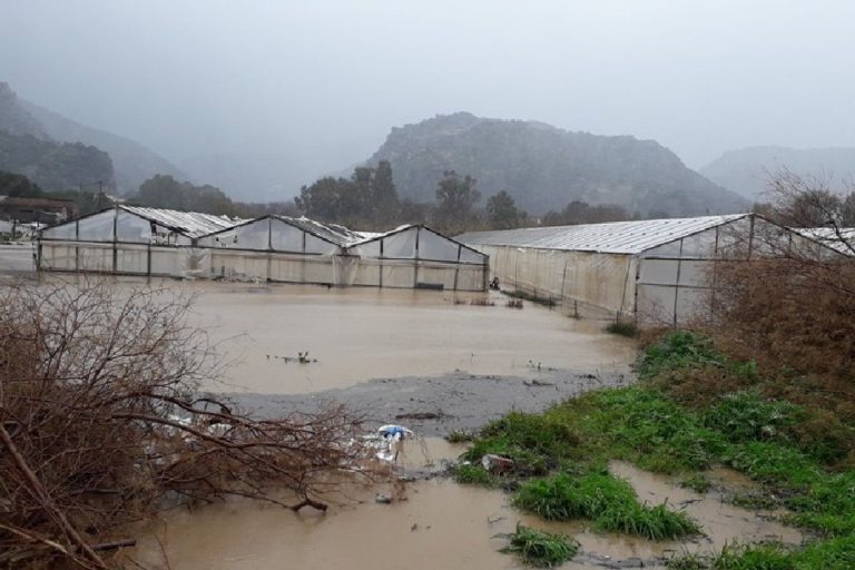 Χανιά:  Κλιμάκιο μηχανικών του υπουργείου, αποτυπώνει τις καταστροφές
