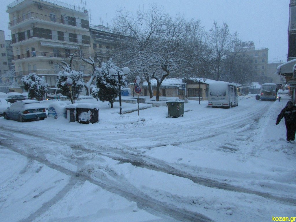 Σε δρόμους της ορεινής Χαλκιδικής τα περισσότερα προβλήματα από τη χιονόπτωση στην ΠΚΜ