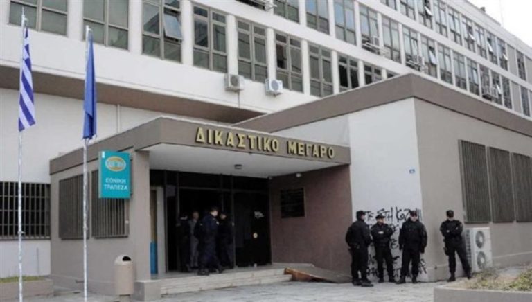Έλεγχοι πυροπροστασίας στο Δικαστικό Μέγαρο Κοζάνης