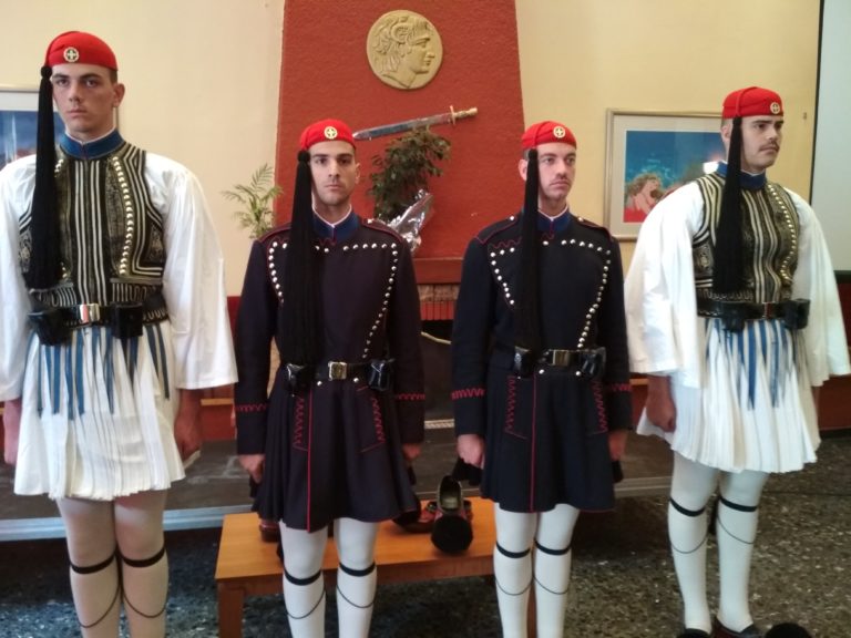 Τρίπολη : έκθεση  για την   ιστορία της ευζωνικής στολής