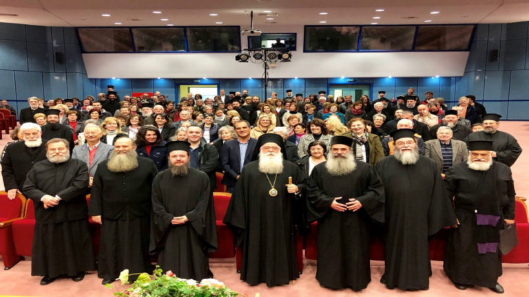 Δημητριάδος Ιγνάτιος: «Ποιος είναι αυτός που προσβάλλει τους Ιερείς μας, λέγοντας ότι θα τους απολύσει για να διορίσει άλλους;»