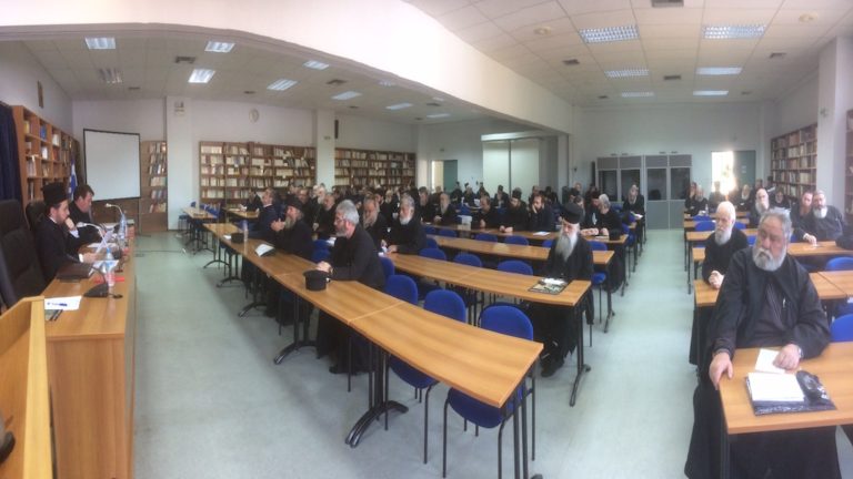 Ο ρόλος των ιερέων μέσα από τα μάτια των λαϊκών