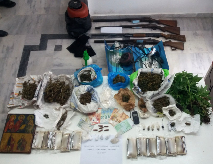 Λακωνία: Συλλήψεις για ναρκωτικά και όπλα