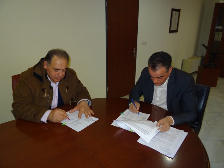 Άργος Ορεστικό: Υπογραφή σύμβασης για έργα στον Αλιάκμονα