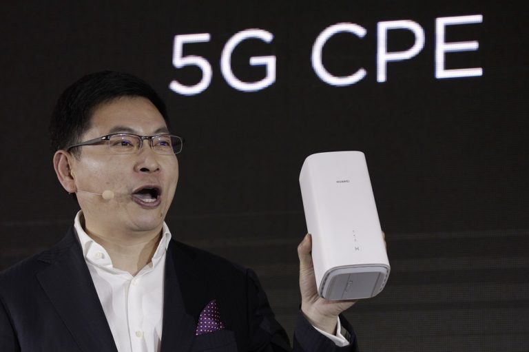 Huawei: Αντεπίθεση στις ΗΠΑ με μήνυση και κατηγορίες για υποκλοπές