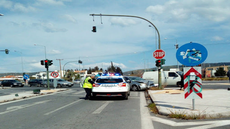 Τροχαίο ατύχημα στον περιφερειακό στον κόμβο Φυτόκου