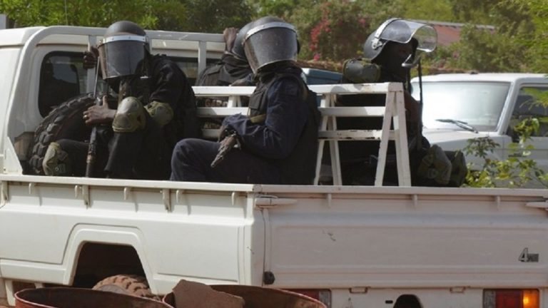 Μάλι: 21 στρατιωτικοί νεκροί από επίθεση τζιχαντιστών σε στρατόπεδο