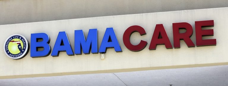 Αιφνιδιαστική απόπειρα κατάργησης του Obamacare από την κυβέρνηση Τραμπ