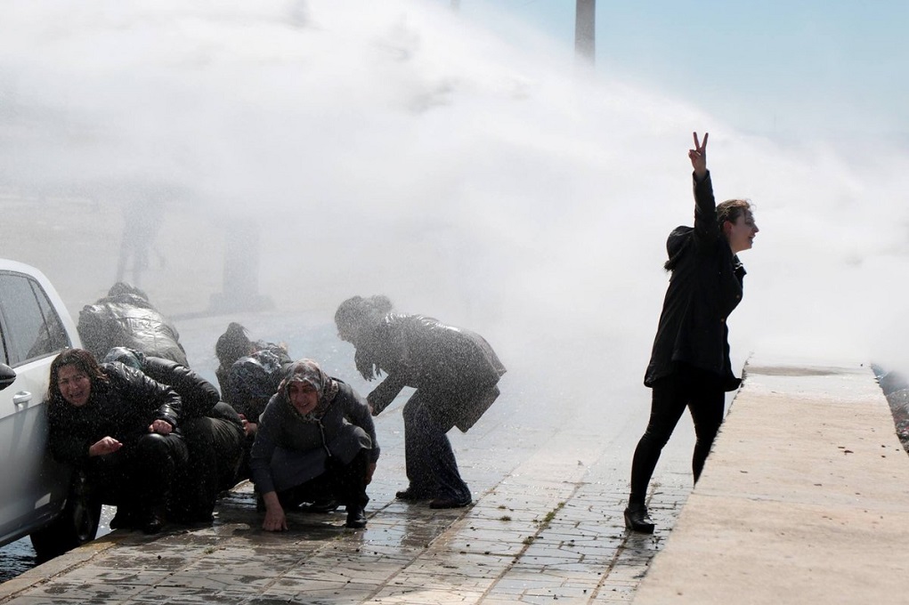 Τουρκία: Συγκρούσεις διαδηλωτών- αστυνομίας μετά την αυτοκτονία Κούρδου κρατουμένου