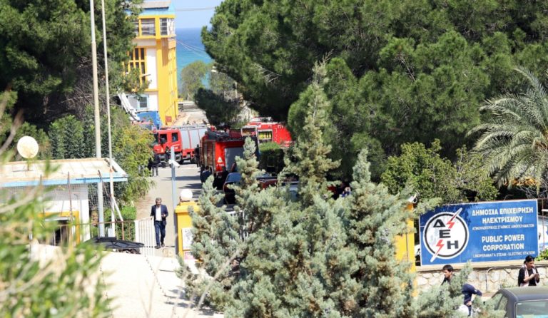 Κρήτη: Σταδιακή αποκατάσταση μετά από μπλακ άουτ λόγω έκρηξης σε μετασχηματιστή της ΔΕΗ (video)