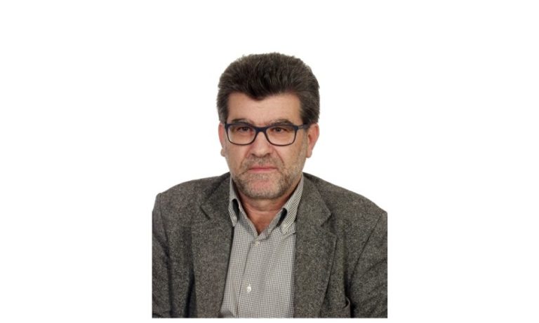 Νίκος Ζάχαρης : ” Οι γονείς να στείλουν άμεσα τα παιδιά τους στο σχολείο”