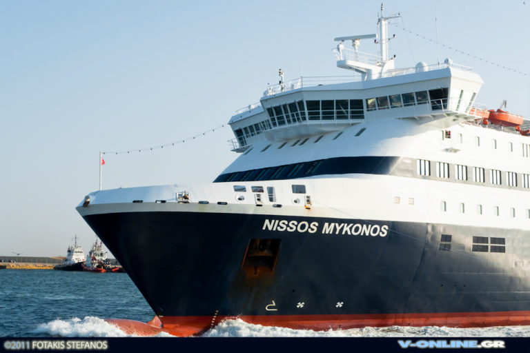 Βλάβη στο “Νήσος Μύκονος” έφερε καθυστέρηση 3,5 ωρών