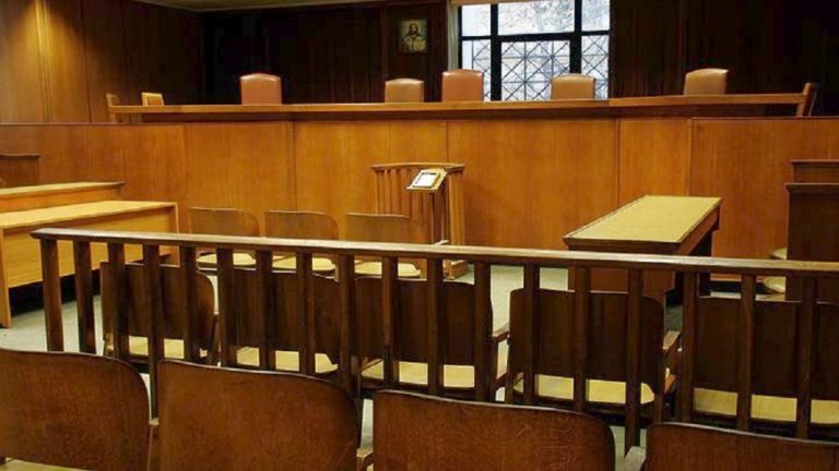 Διεκδίκηση επιδομάτων προϋπηρεσίας: Επιδικάστηκαν ποσά ως 17.000 ευρώ (video)