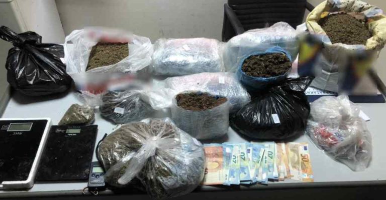 Χανιά: 7,5 κιλά κάνναβης είχαν στην κατοχή τους δύο αλλοδαποί