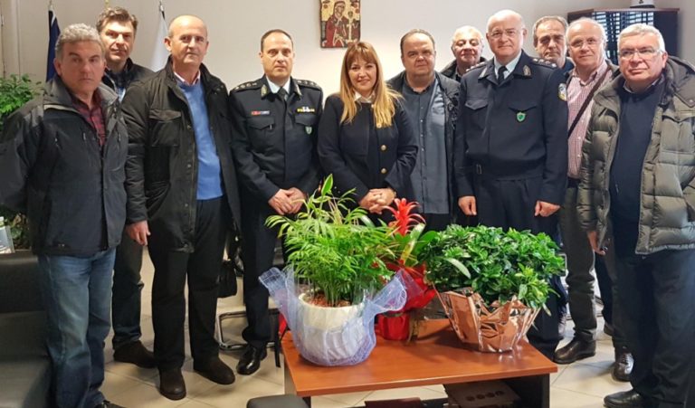 Κοινή δημιουργία δράσεων Αστυνομίας και Δήμου Βόλου συμφώνησαν η υποψήφια δήμαρχος Ν. Καπούλα και ο αστυνομικός διευθυντής