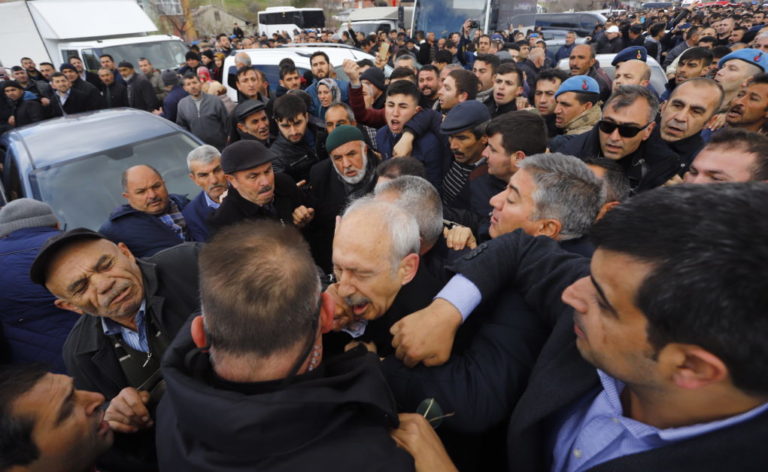 Τουρκία: Σύλληψη 9 υπόπτων για την επίθεση εναντίον του ηγέτη της αντιπολίτευσης στην Άγκυρα