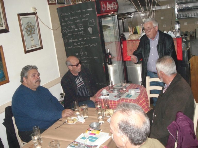 Επισκέπτεται τα χωριά της Σάμου