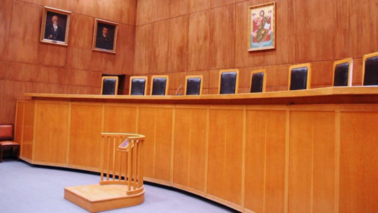 Διμήνι: Αλληλομηνύθηκαν πεθερά, γαμπρός και νύφη
