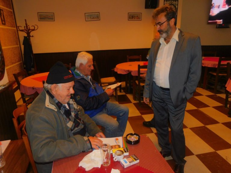 Στις γειτονιές της Μυτιλήνης ο Μιχάλης Μαμάκος