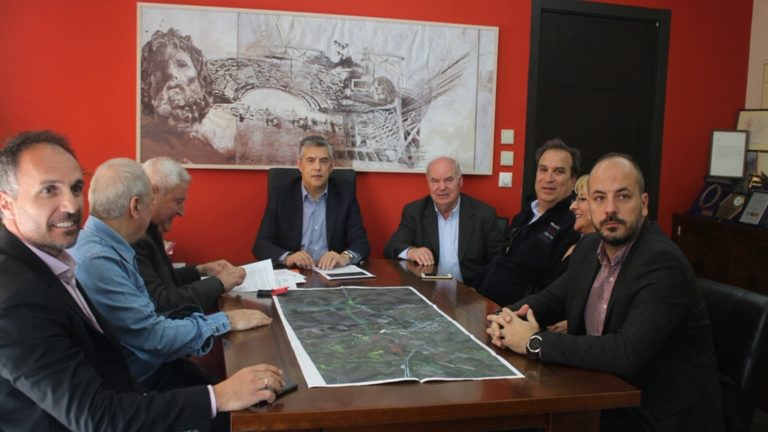 Στην αναβάθμιση του αυτοκινητοδρόμου Καρδίτσας – Λάρισας με την κατασκευή της παράκαμψης Συκεώνα προχωρά η Περιφέρεια Θεσσαλίας