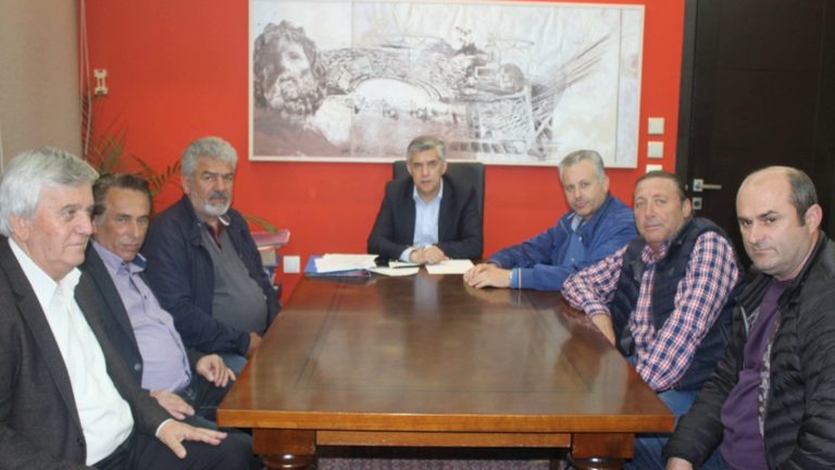 Με εκπροσώπους των ΤΟΕΒ Σελλάνων, Σοφάδων και Τιτανίου συναντήθηκε ο Περιφερειάρχης Θεσσαλίας