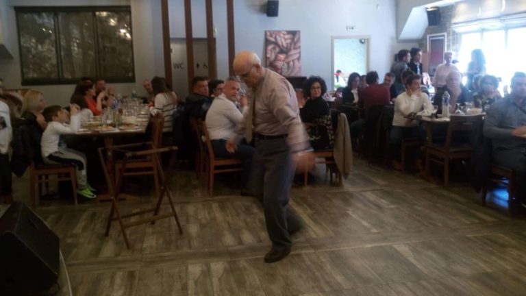 Γεύμα αγάπης για τους ηλικιωμένους παρέθεσε ο πρόεδρος του Γηροκομείου Βόλου