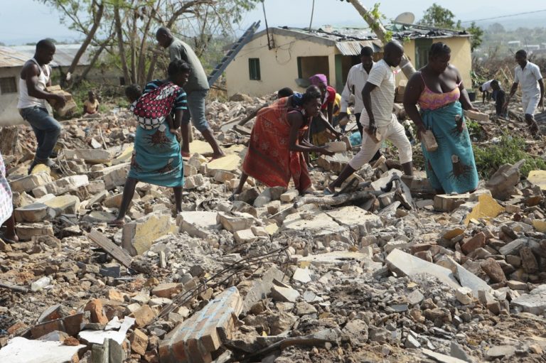 Πάνω από 1000 νεκρούς άφησε πίσω του κυκλώνας σε Μοζαμβίκη και Ζιμπάμπουε