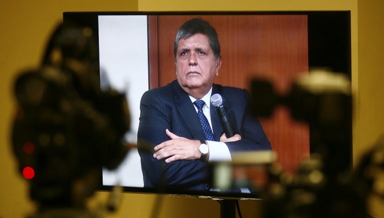 Νεκρός ο πρώην πρόεδρος του Περού Γκαρσία – Αυτοπυροβολήθηκε για να μην συλληφθεί