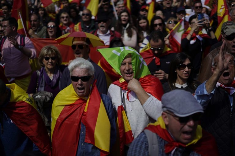 Ισπανία: Νέα δημοσκόπηση και νέες προεκλογικές “γκάφες”
