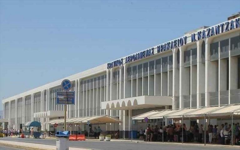 Ηράκλειο: Σύλληψη 4 ενηλίκων και ενός ανήλικα στο αεροδρόμιο