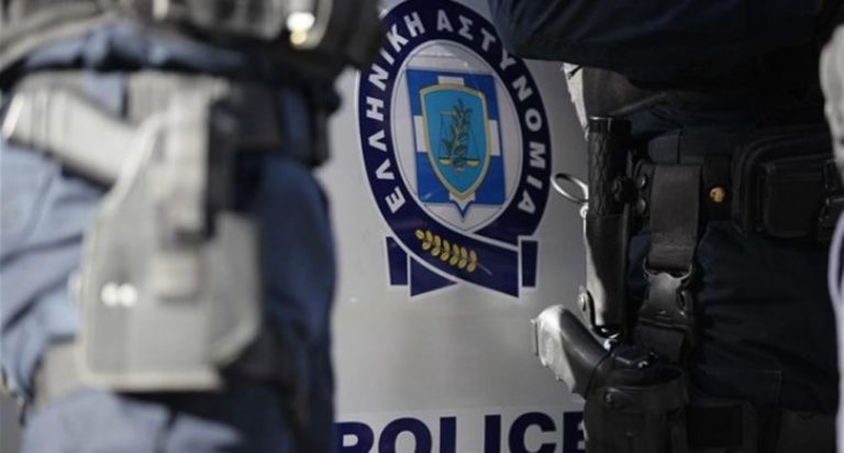 Βαριές κατηγορίες για τον συλληφθέντα σε σχεση με τη δράση ρατσιστικής οργάνωσης