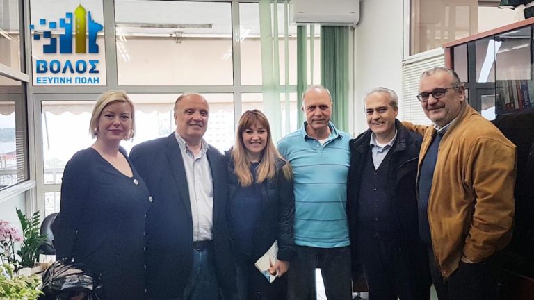Τους εργαζόμενους στις ΔΟΥ στηρίζει η Νάνσυ Καπούλα
