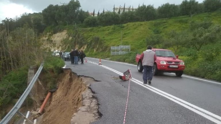 Παράσταση διαμαρτυρίας για το δρόμο Βουτών