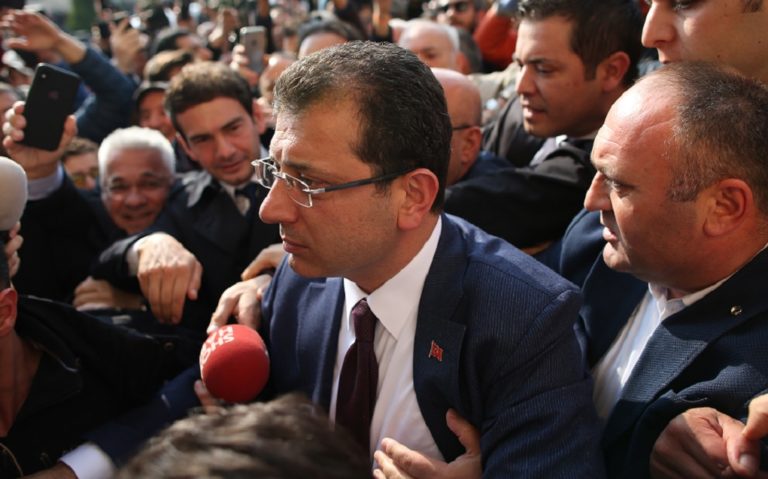 Στην Αθήνα ο δήμαρχος Κωνσταντινούπολης ύστερα από πρόσκληση του Κώστα Μπακογιάννη