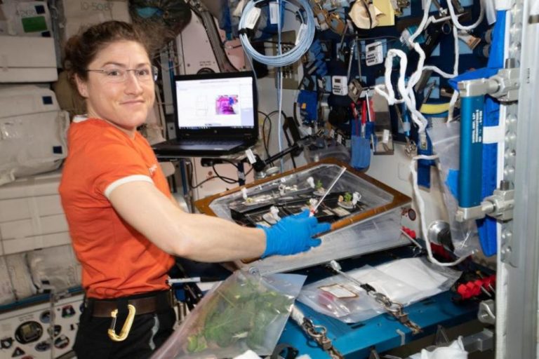 NASA: Η Κ. Κοχ θα καταρρίψει το ρεκόρ συνεχόμενης παραμονής μιας γυναίκας στο διάστημα
